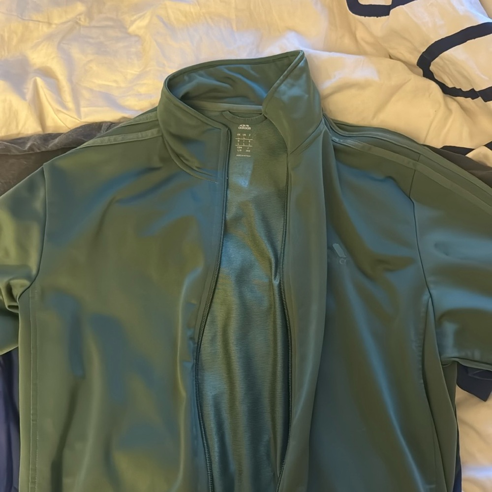 addias Green Sweater